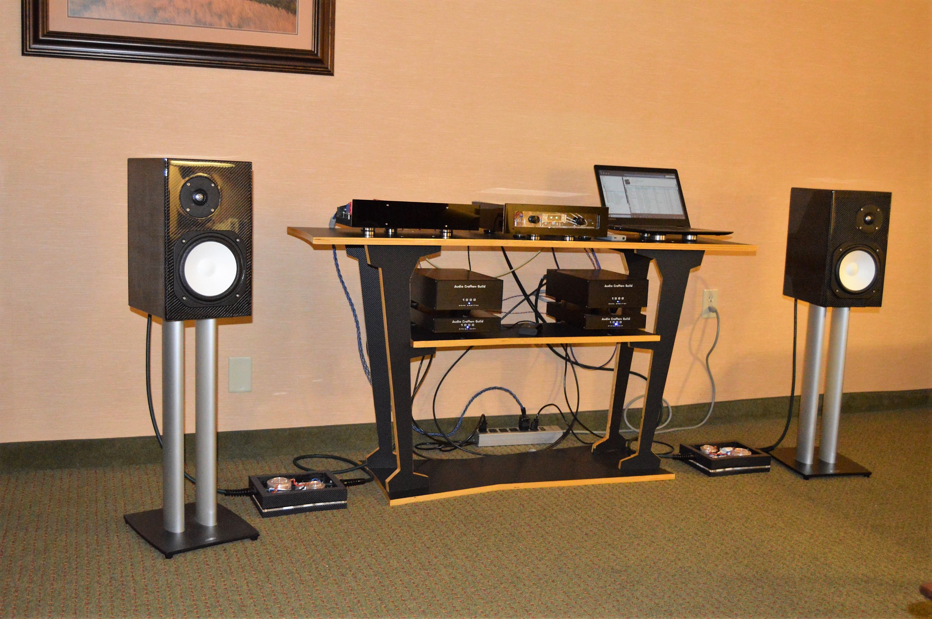 http://LoneStarAudiofest.com/2019/Photos/Dsc_0065.jpg