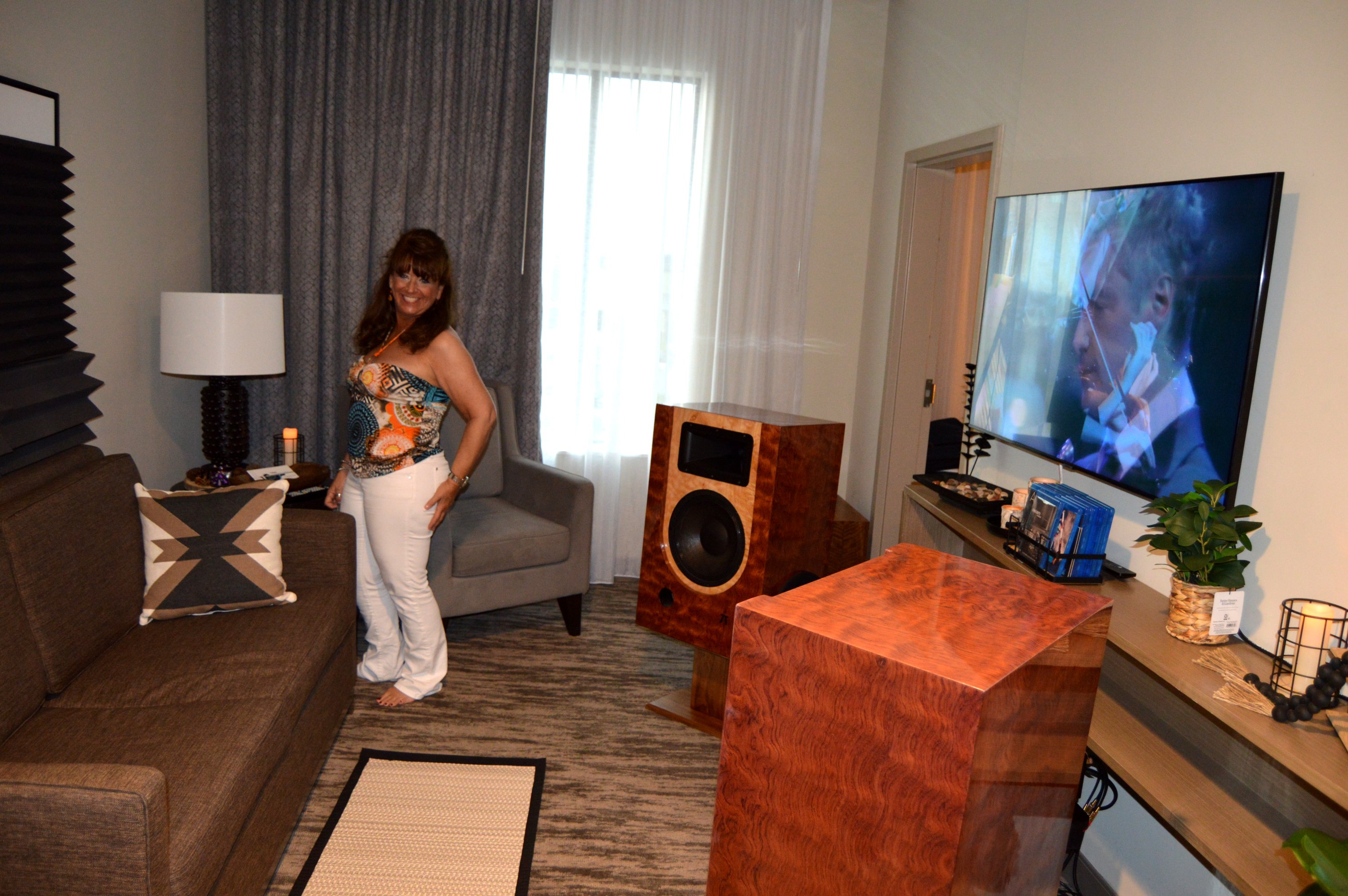 https://lonestaraudiofest.com/2025/Photos/Dsc_0005.jpg