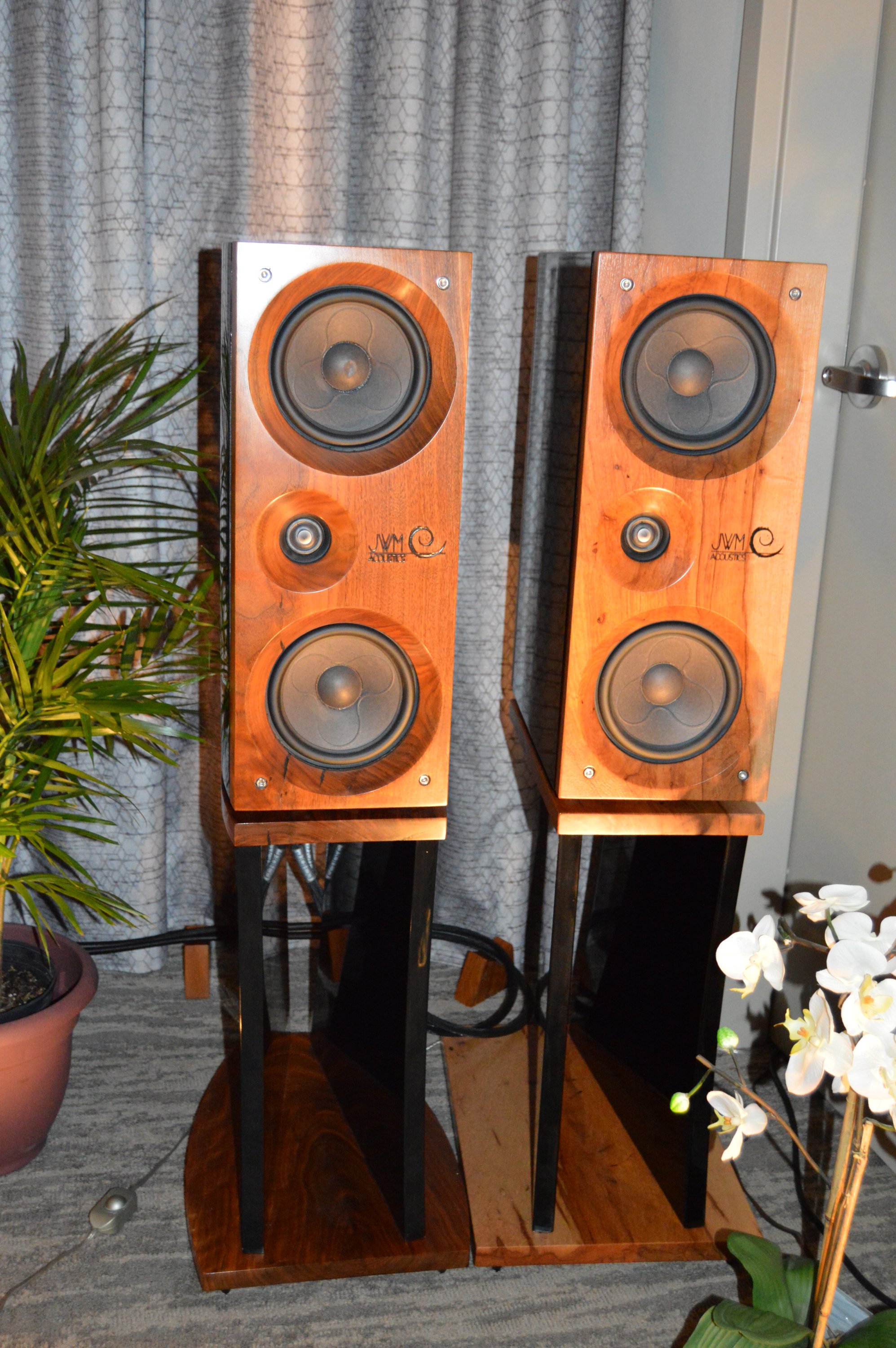 https://lonestaraudiofest.com/2025/Photos/Dsc_0039.jpg