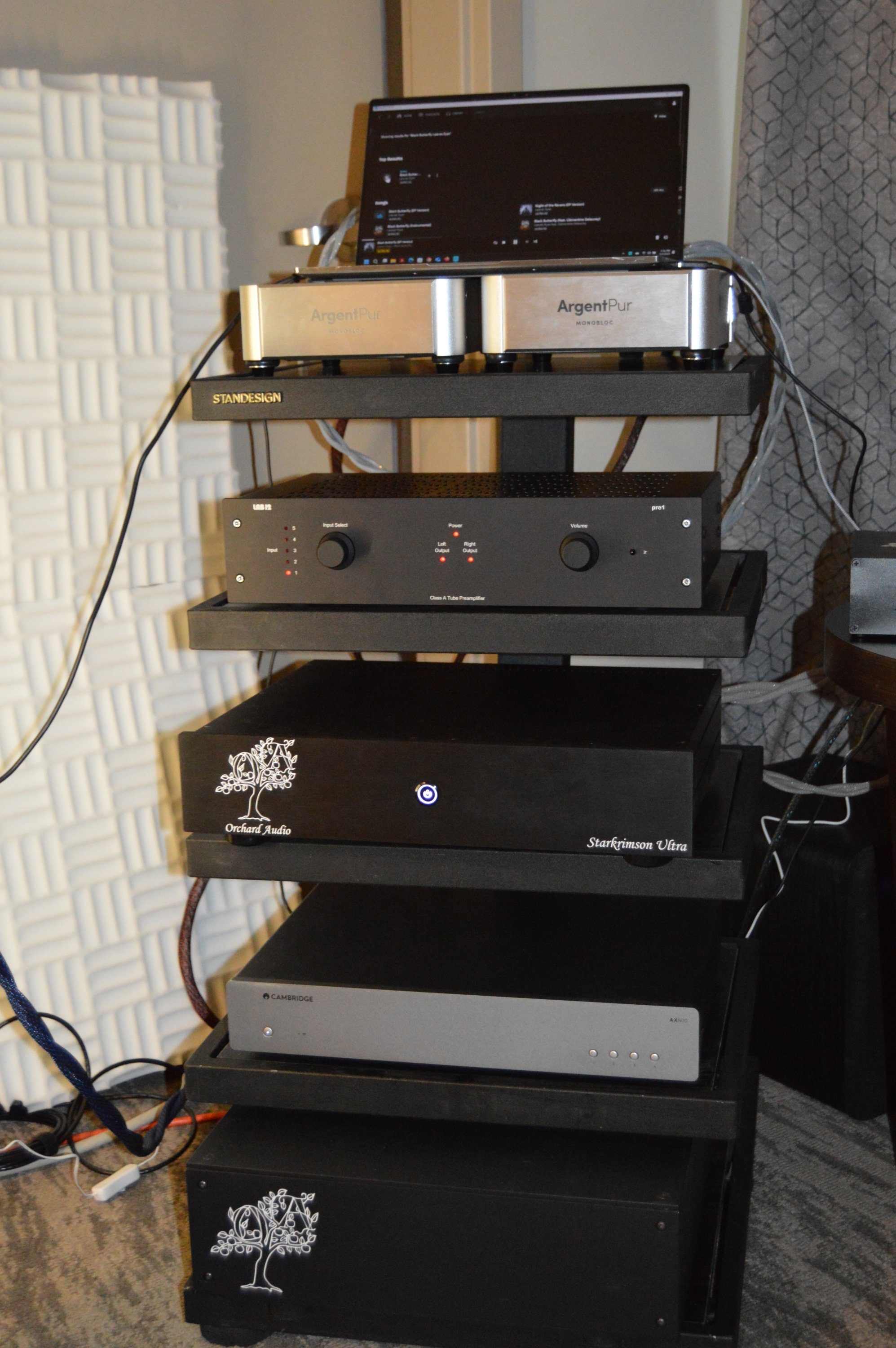 https://lonestaraudiofest.com/2025/Photos/Dsc_0105.jpg