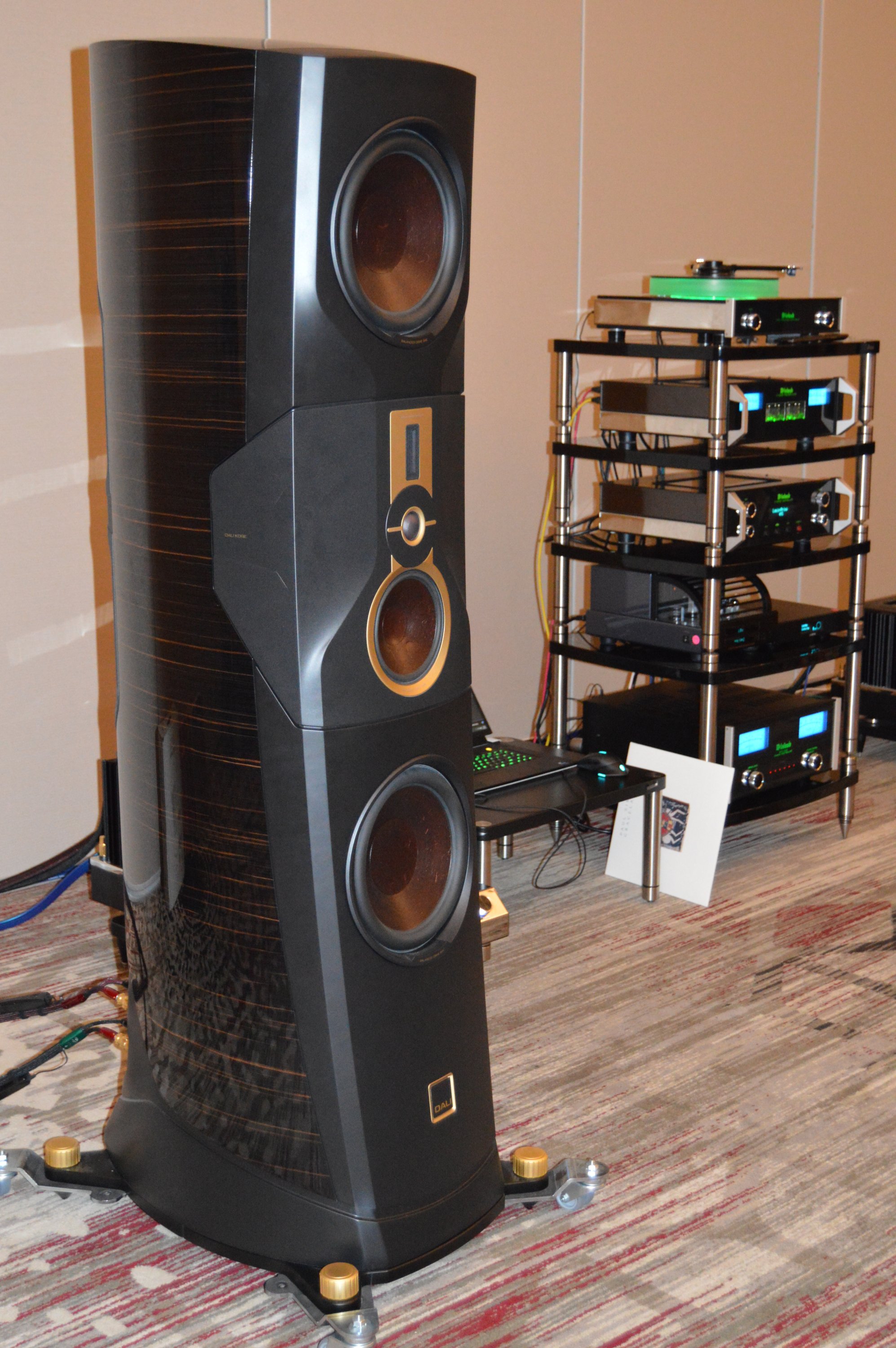 https://lonestaraudiofest.com/2025/Photos/Dsc_0182.jpg
