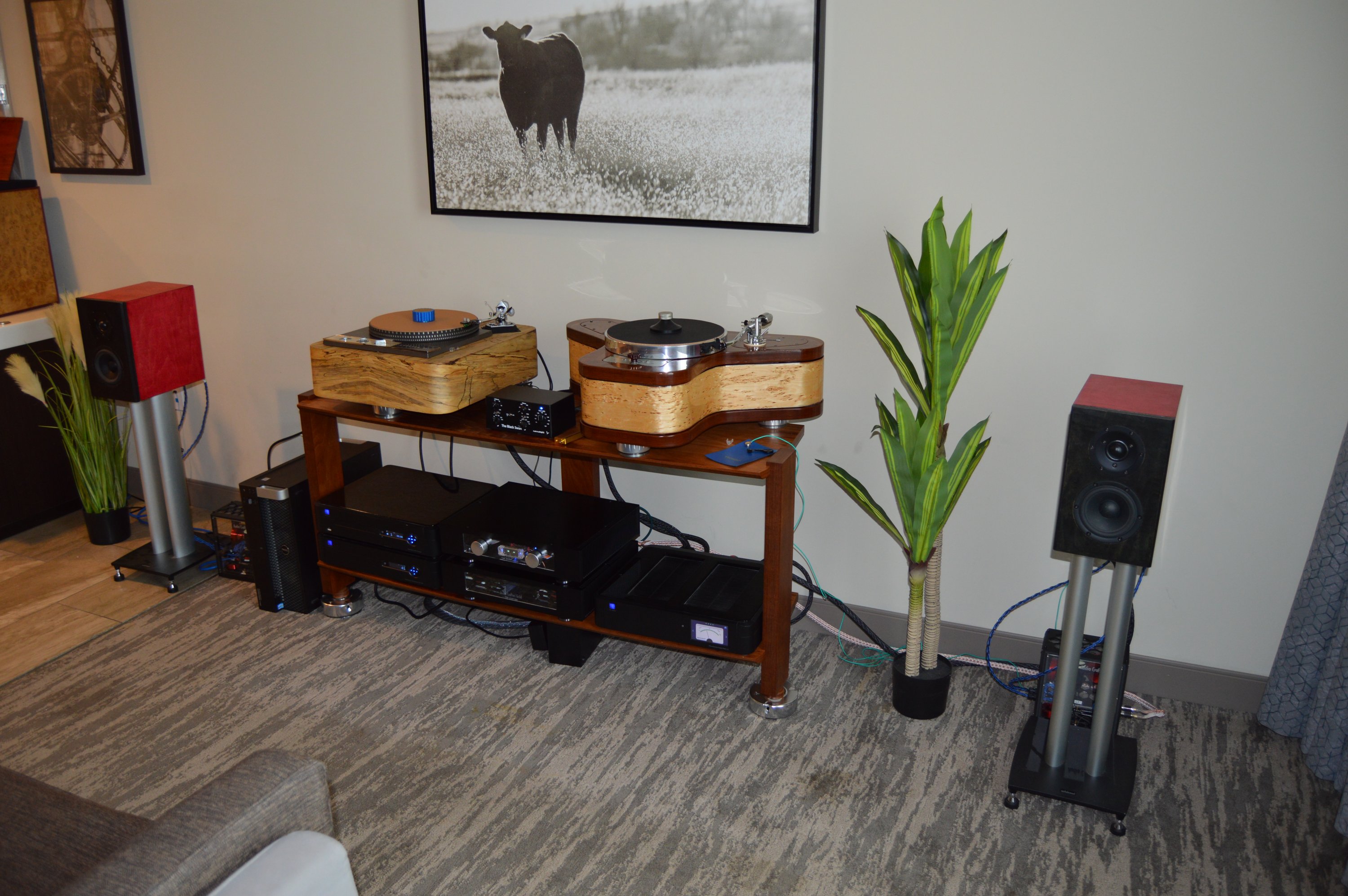 https://lonestaraudiofest.com/2026/Photos/Dsc_0005.jpg