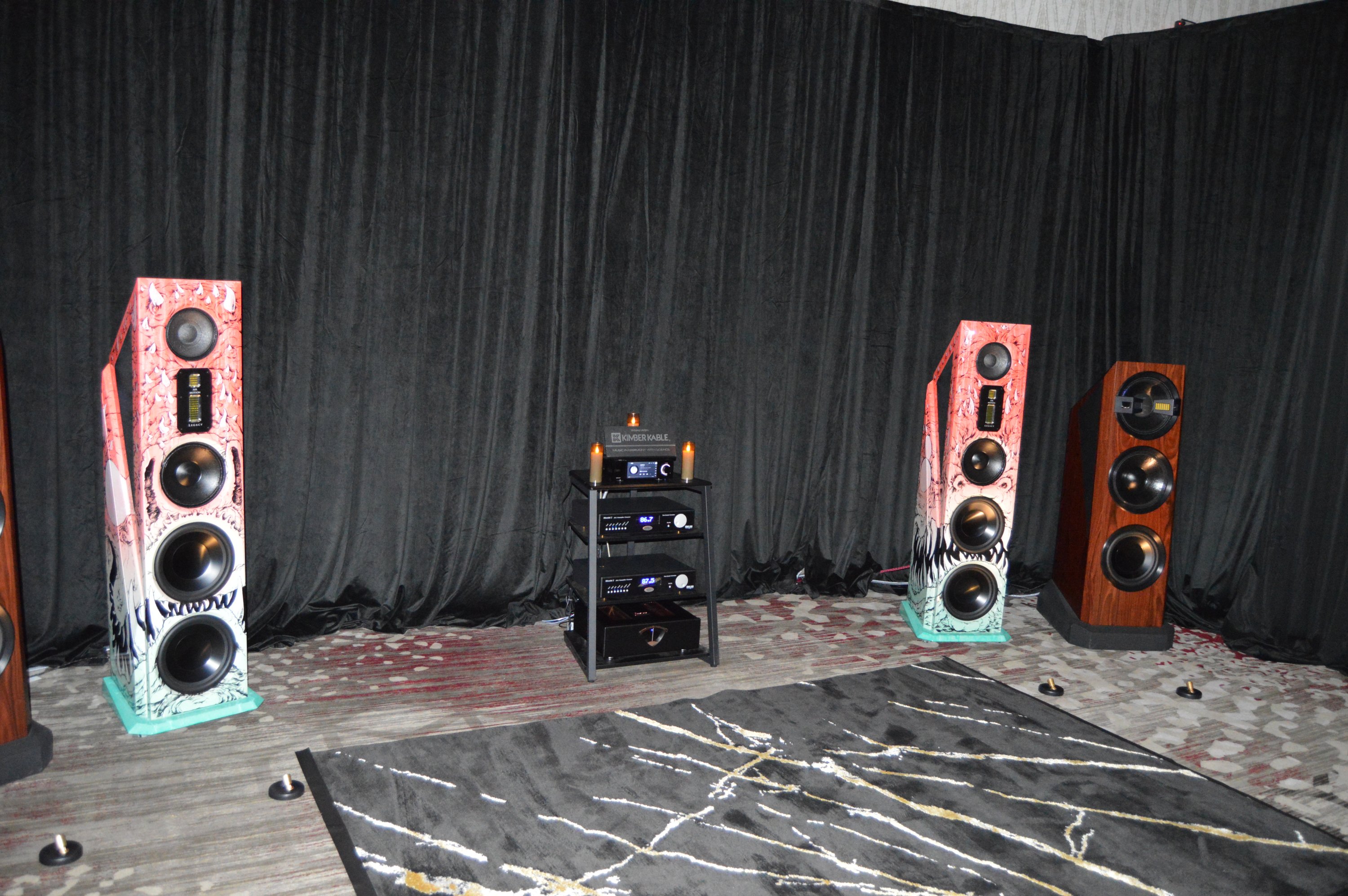 https://lonestaraudiofest.com/2026/Photos/Dsc_0032.jpg