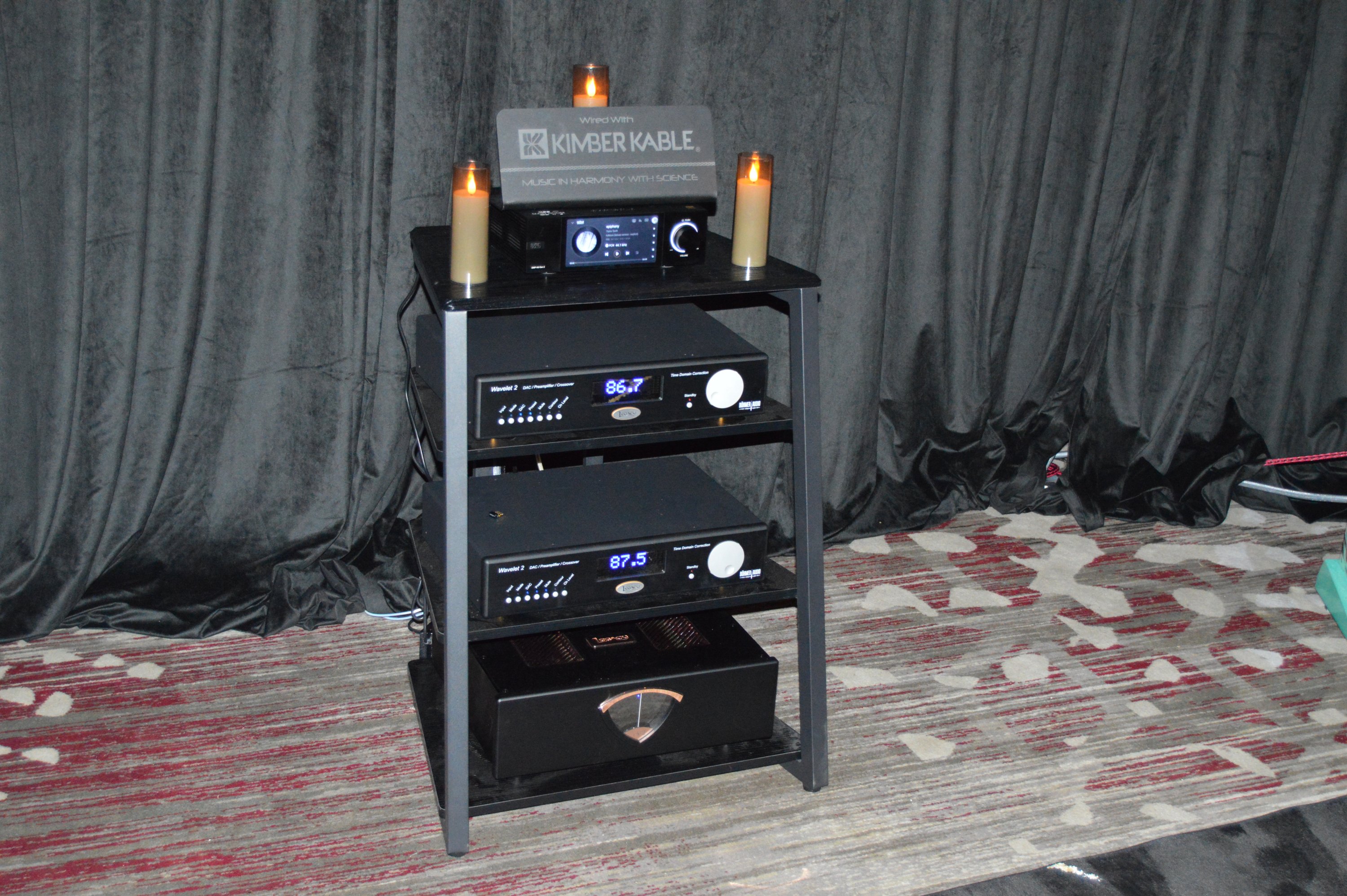 https://lonestaraudiofest.com/2026/Photos/Dsc_0033.jpg