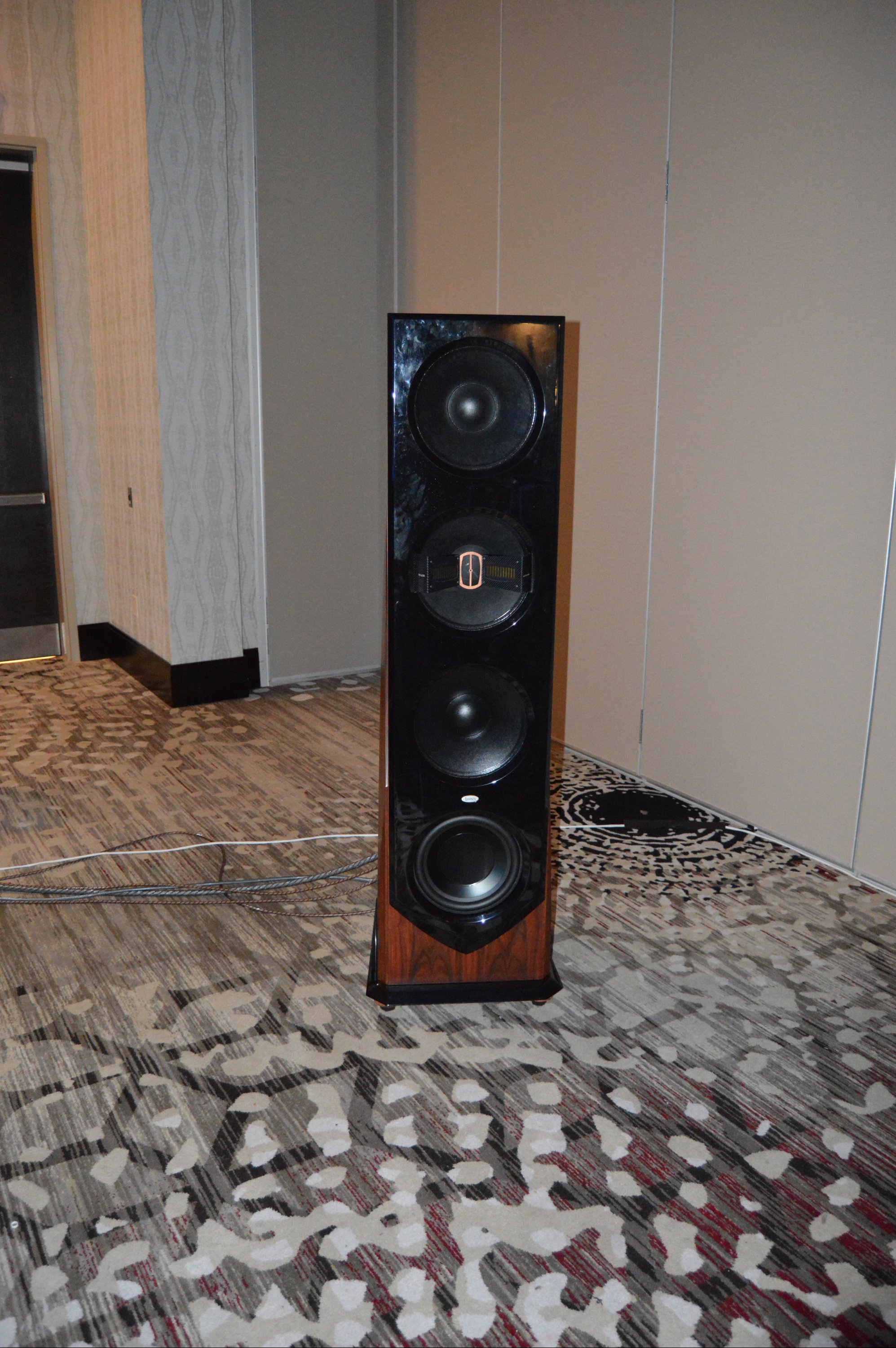 https://lonestaraudiofest.com/2026/Photos/Dsc_0042.jpg