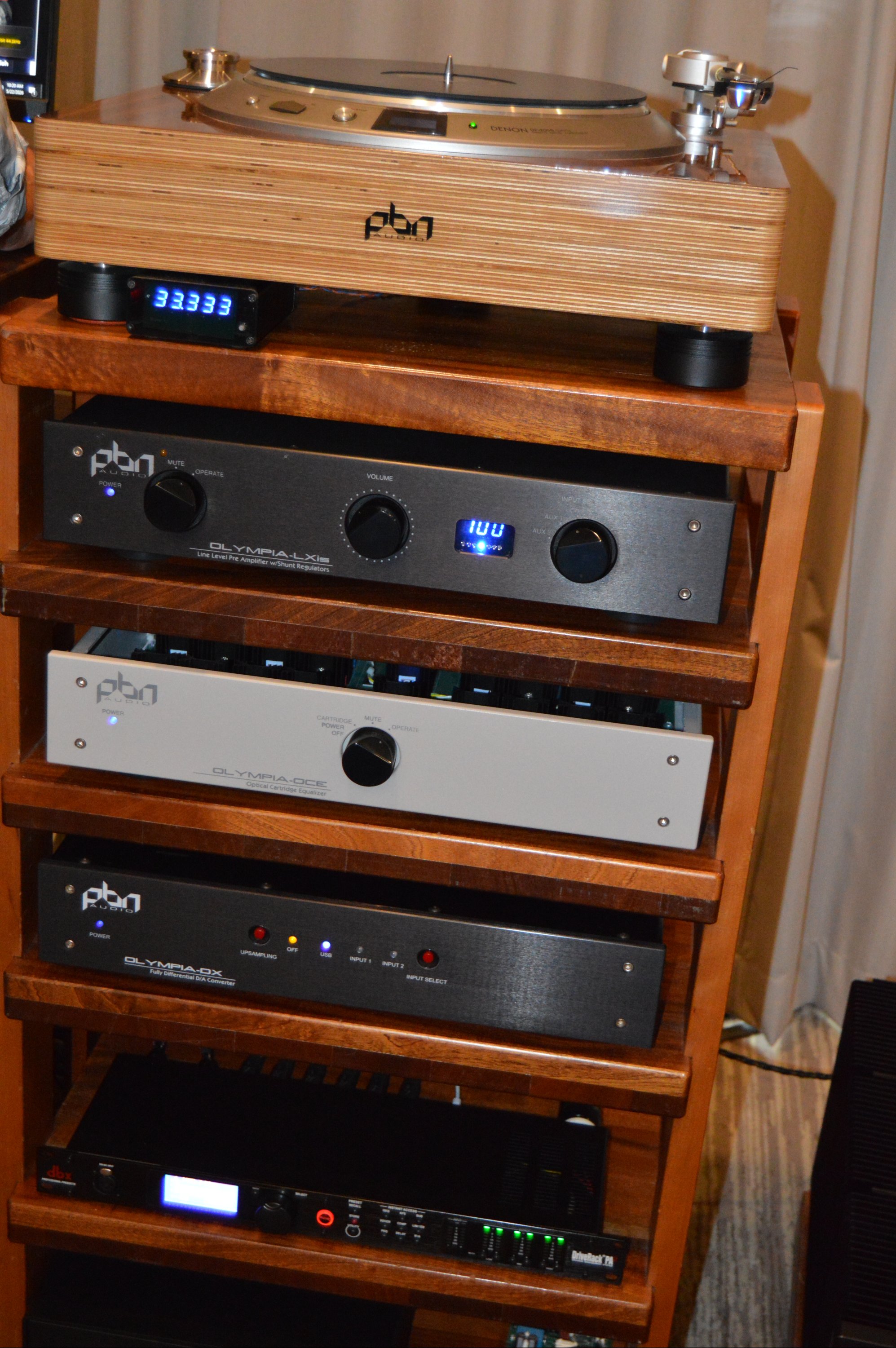 https://lonestaraudiofest.com/2026/Photos/Dsc_0063.jpg