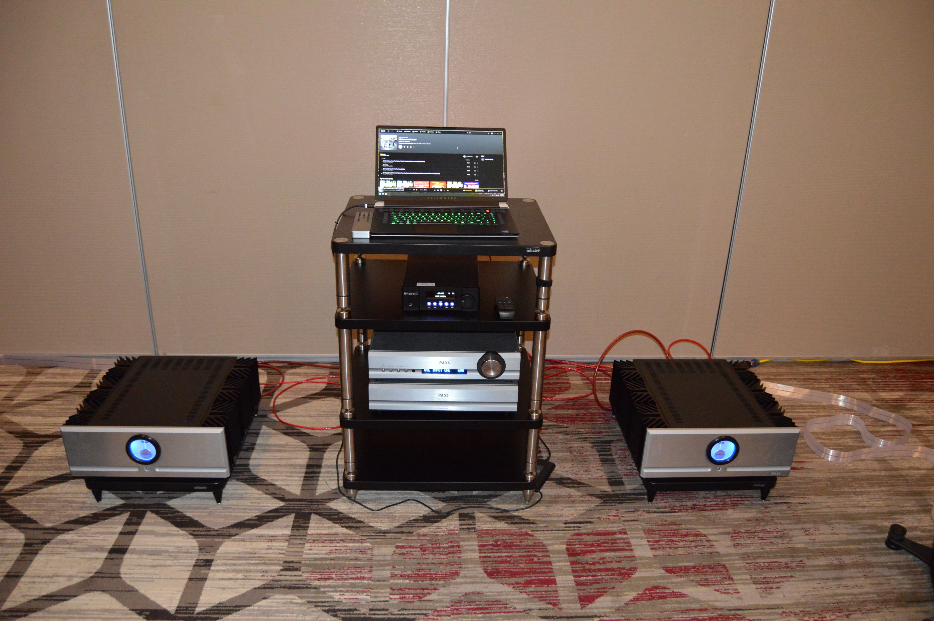 https://lonestaraudiofest.com/2026/Photos/Dsc_0073.jpg
